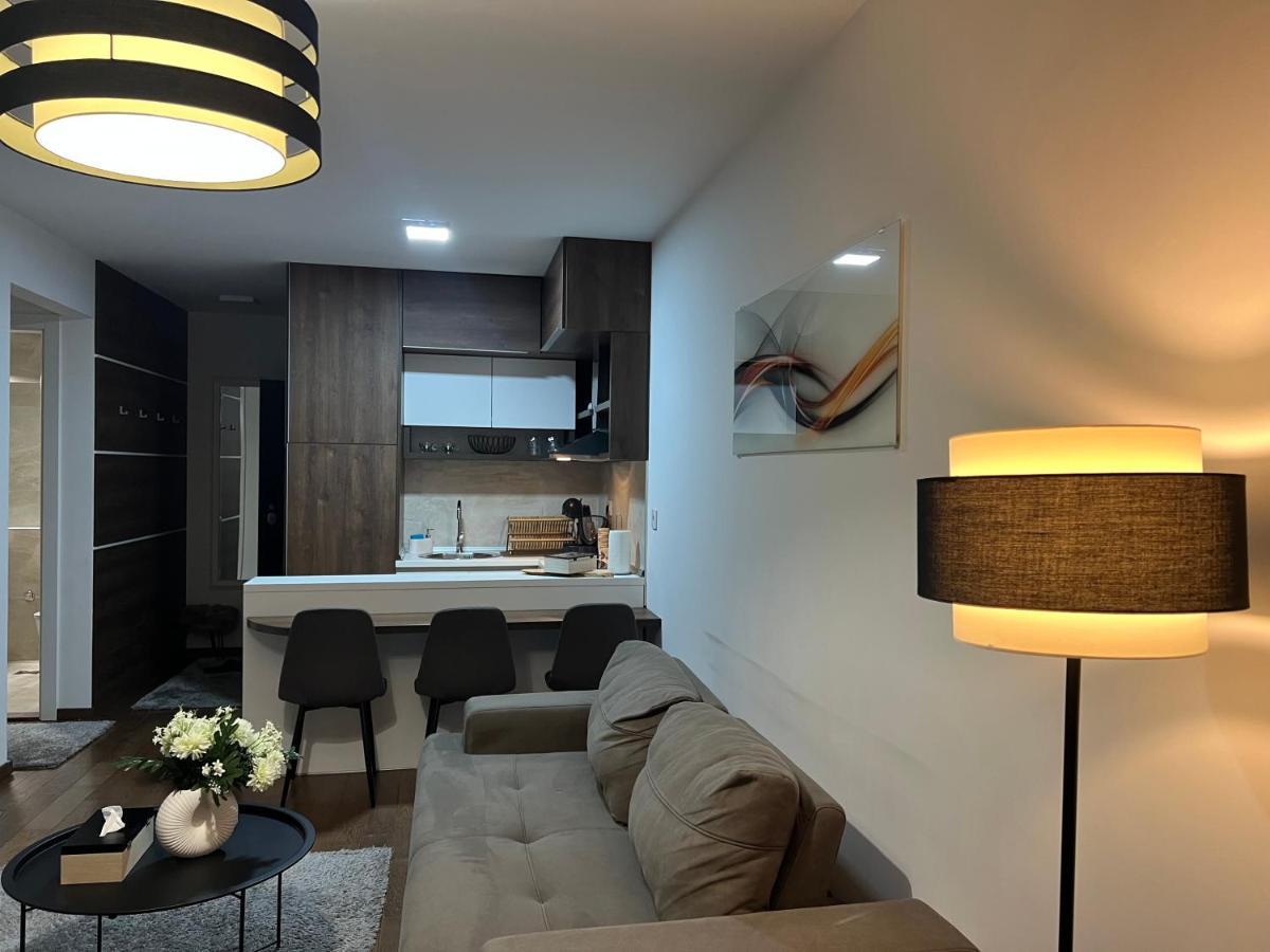 Prestige Lux Apartment Novi Sad Eksteriør billede